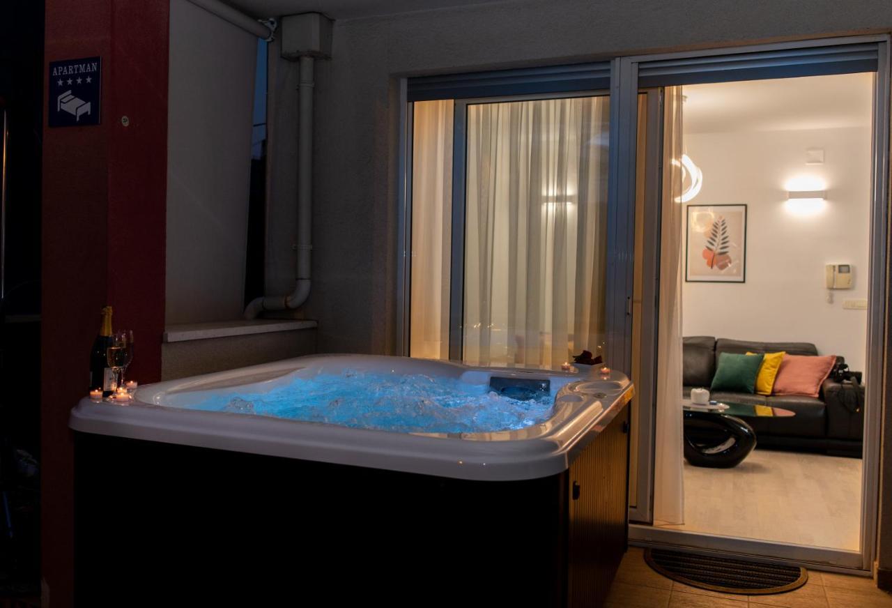Salvia Apartment With Private Jacuzzi Split Exterior photo